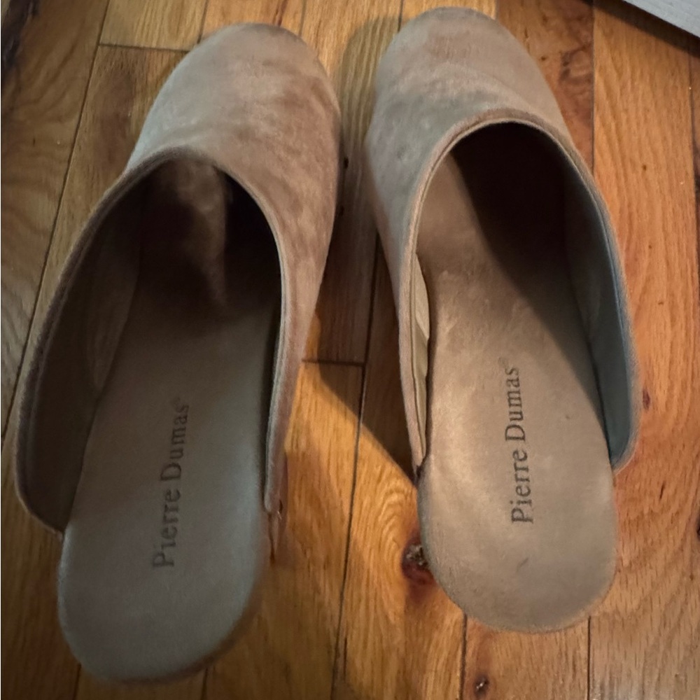 Pierre Dumas Women's soft Brown Mules